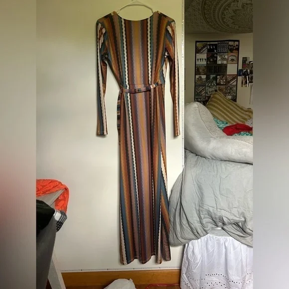 small multi color vici dress! - Picture 2 of 3